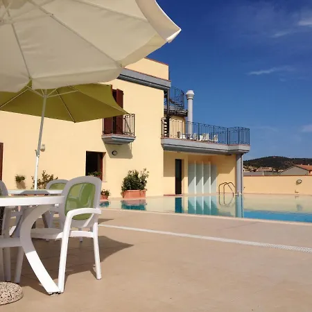 Apartment Stylish Le Fontane 1 Bedroom Num2505 *