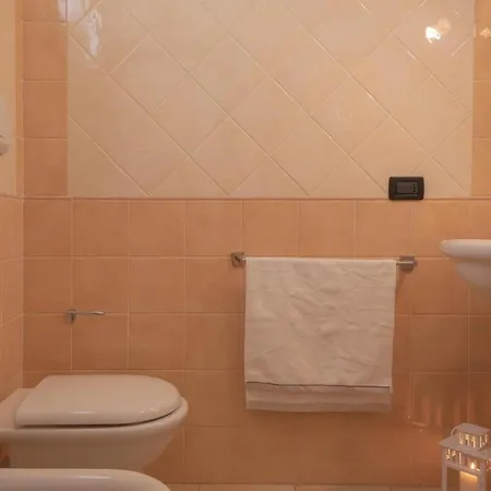 Stylish Le Fontane 1 Bedroom Num2505 Apartment *