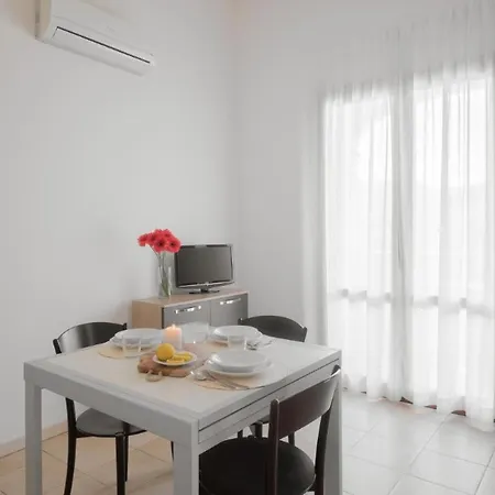 Stylish Le Fontane 1 Bedroom Num2505 * Villasimius
